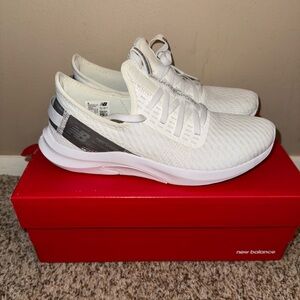 Women’s New Balance DynaSoft Nergize Sport V2 White Training Shoe with box